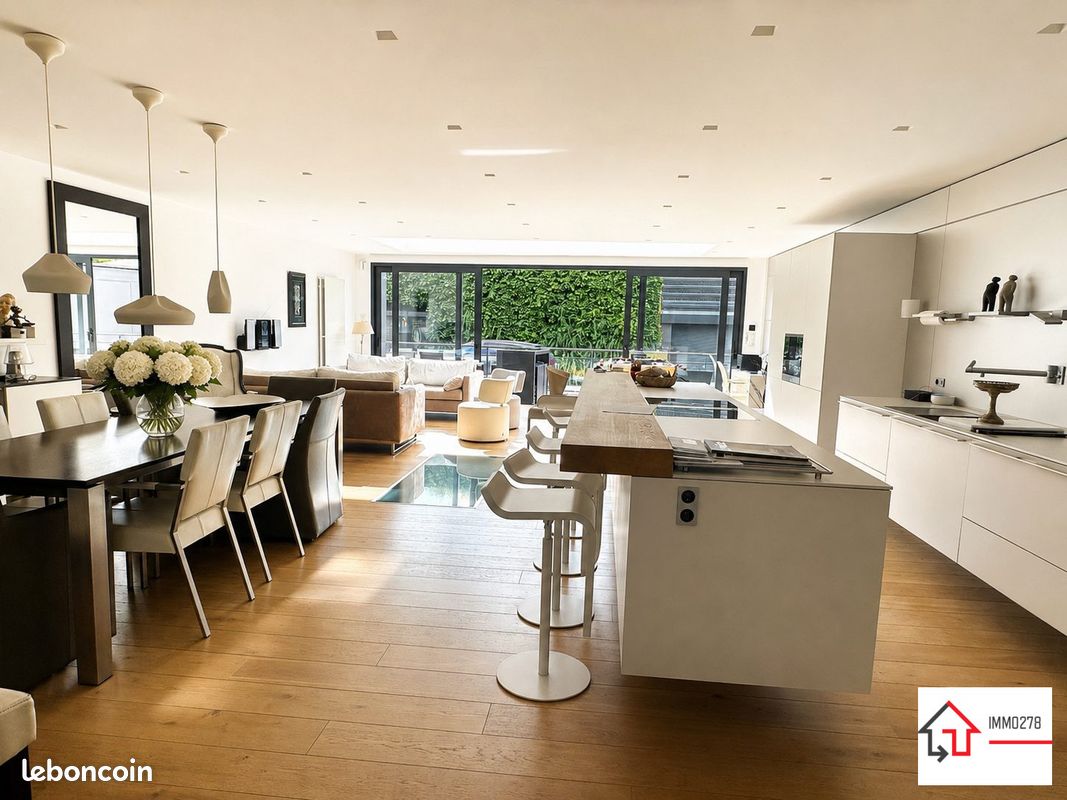 Maison 6 pièces 281 m² · à Hazebrouck · 281 m² · 720 000 €