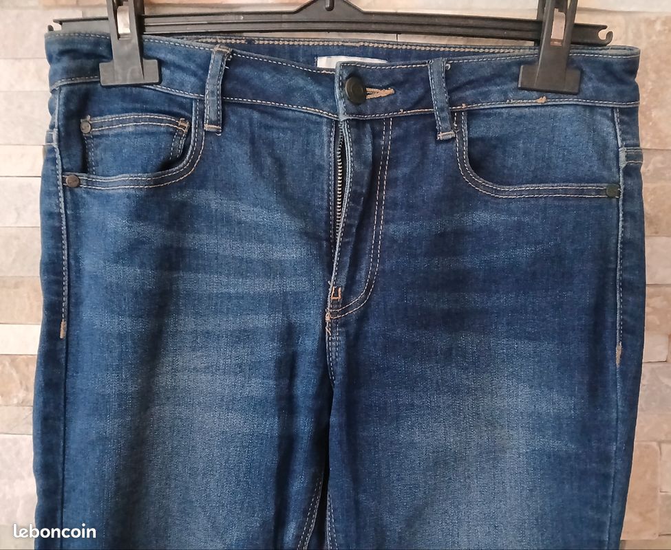 Pantalon Jean Taille S Délavé Avec Trous Aux Genoux - Coupé Slim, élastiqué, Super Confort !