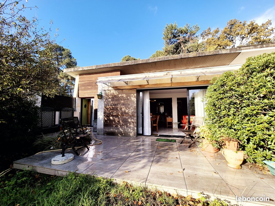 Maison 5 pièces 105 m² · à Mérignac · 105 m² · 375 000 €