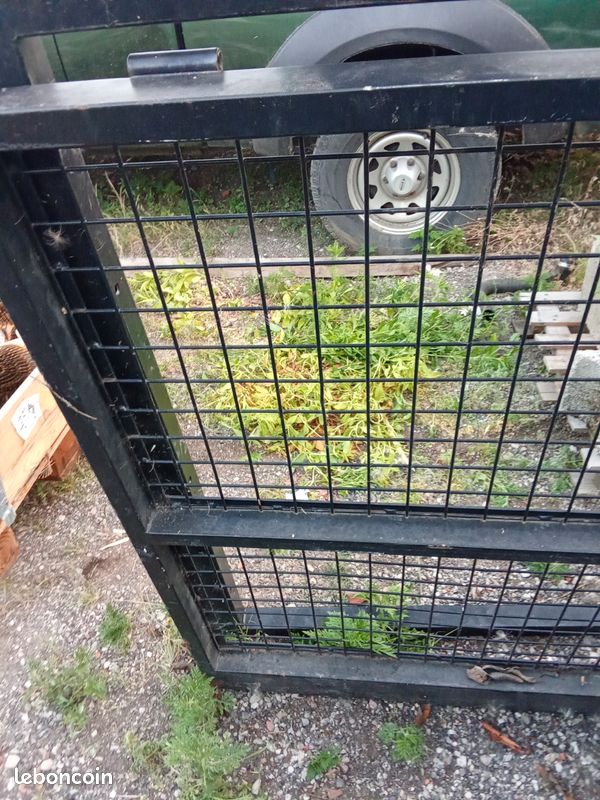 Portail avec cadre hauteur 217 largeur 134 épaisseur 5 cm traité antirouille (image 2)