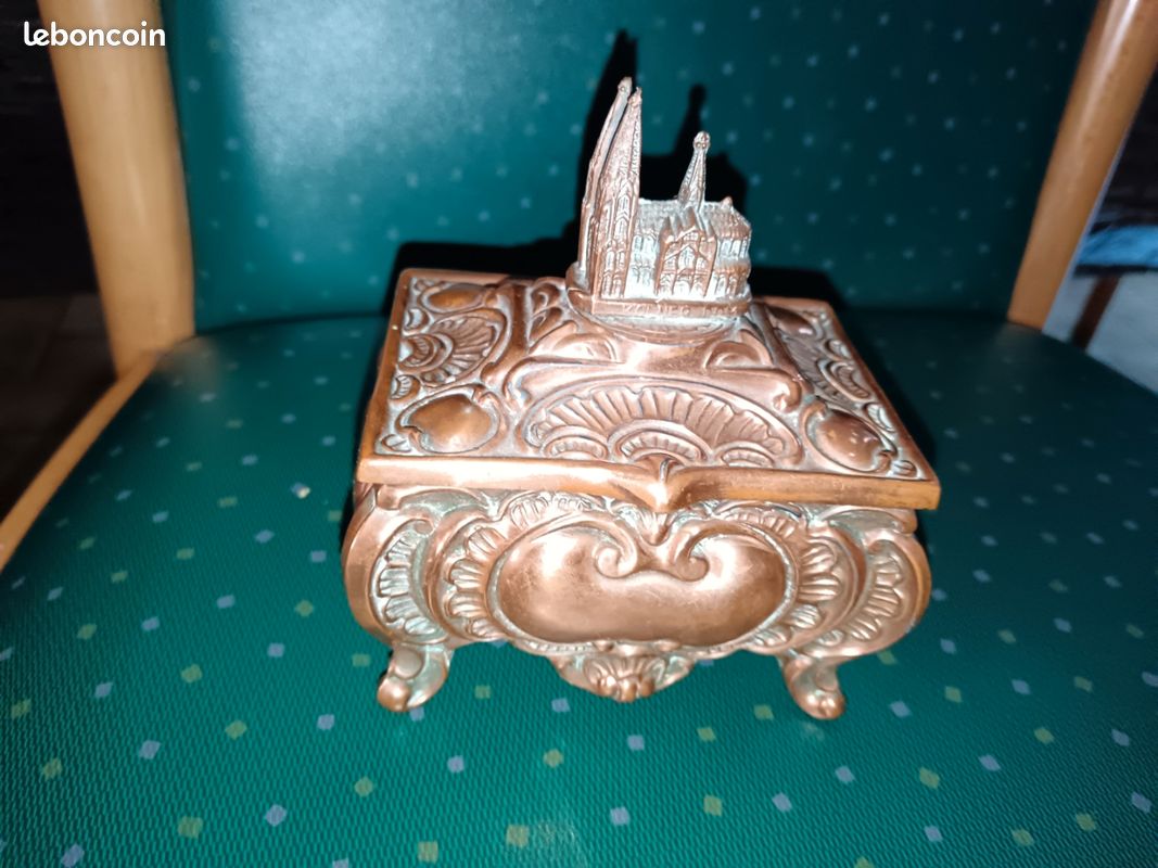 Boîte de verrouillage rétro - France