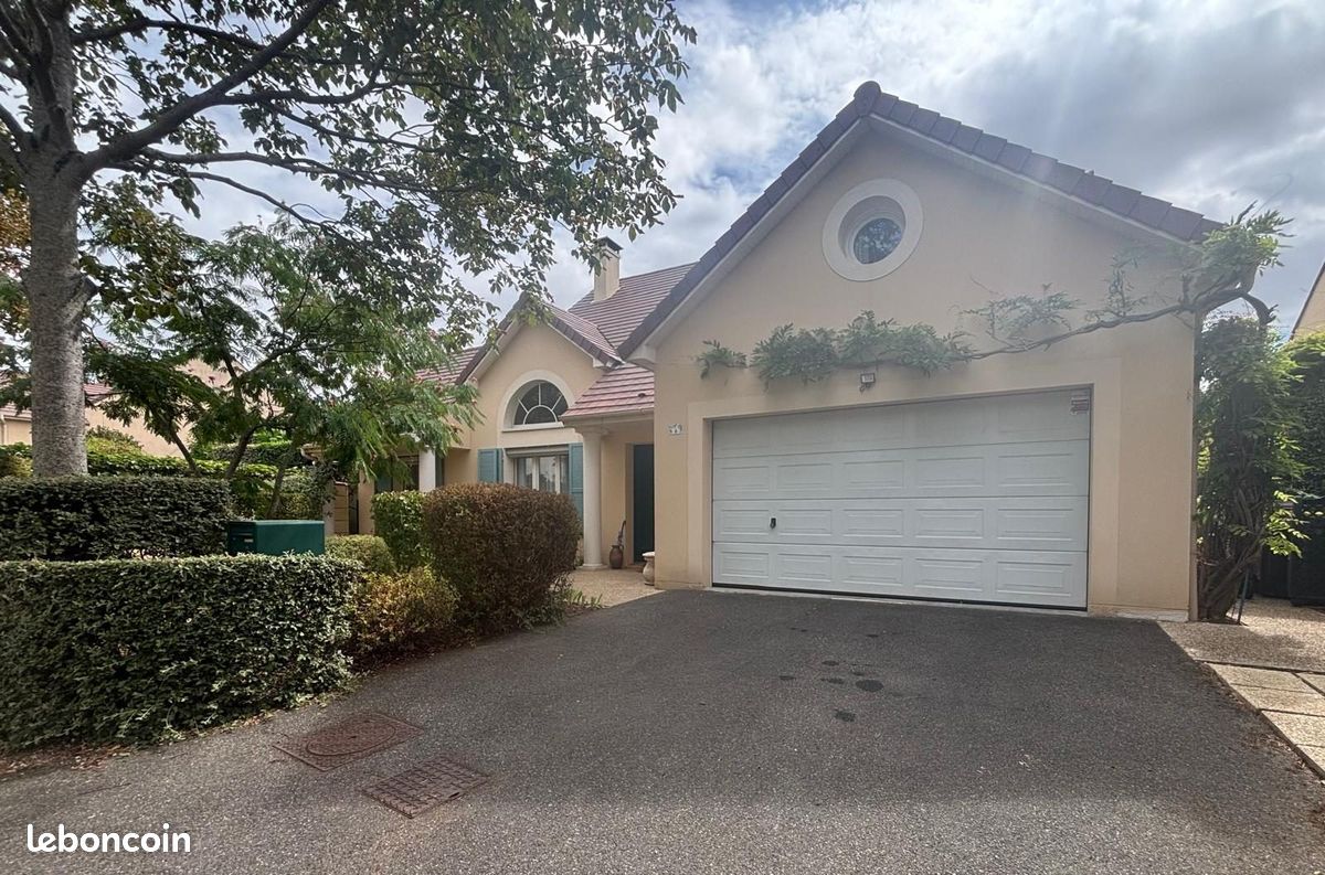 Maison 9 pièces 170 m² · à Étiolles · 170 m² · 647 000 €