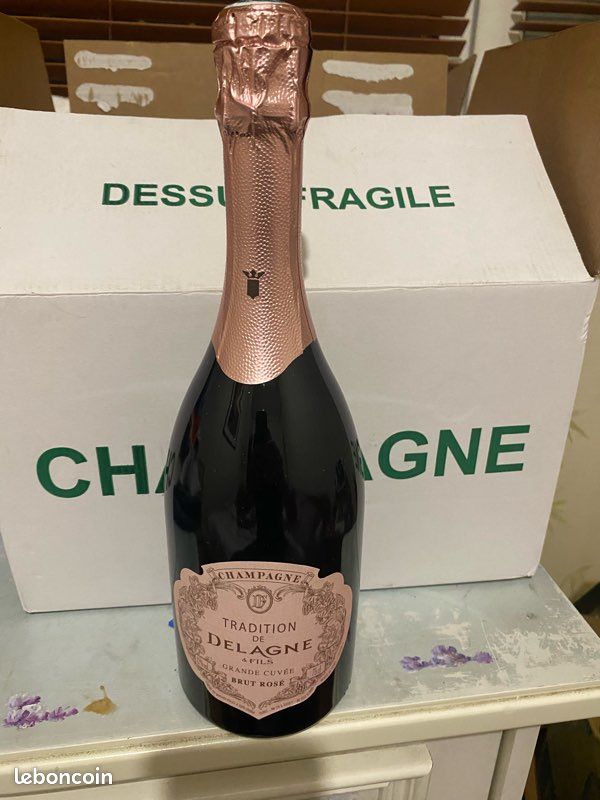 Carton de champagne tradition de Delagne et fils ,grande cuvée , brut rosé +brut tradition (image 3)