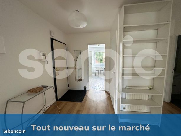 https://img.leboncoin.fr/api/v1/lbcpb1/images/2e/df/6a/2edf6aad8cf381be6e973599b48428bef328c53b.jpg?rule=ad-image