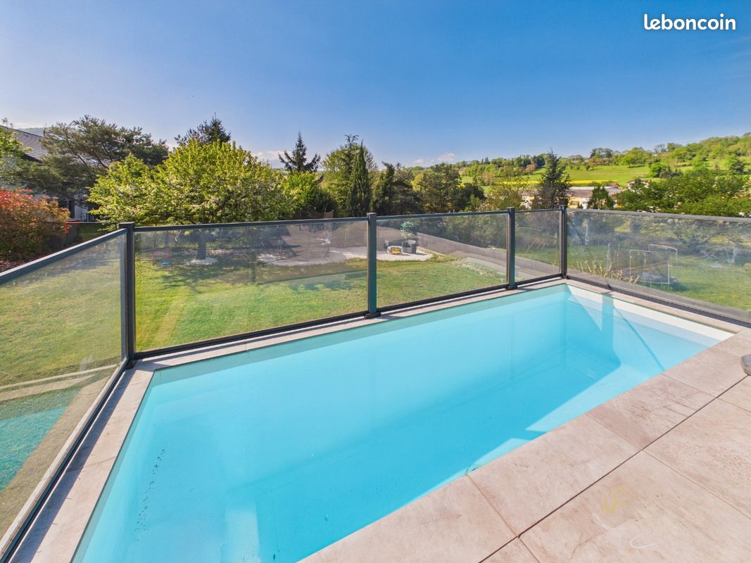 Maison 7 pièces 220 m² · à Sonnaz · 220 m² · 720 000 €