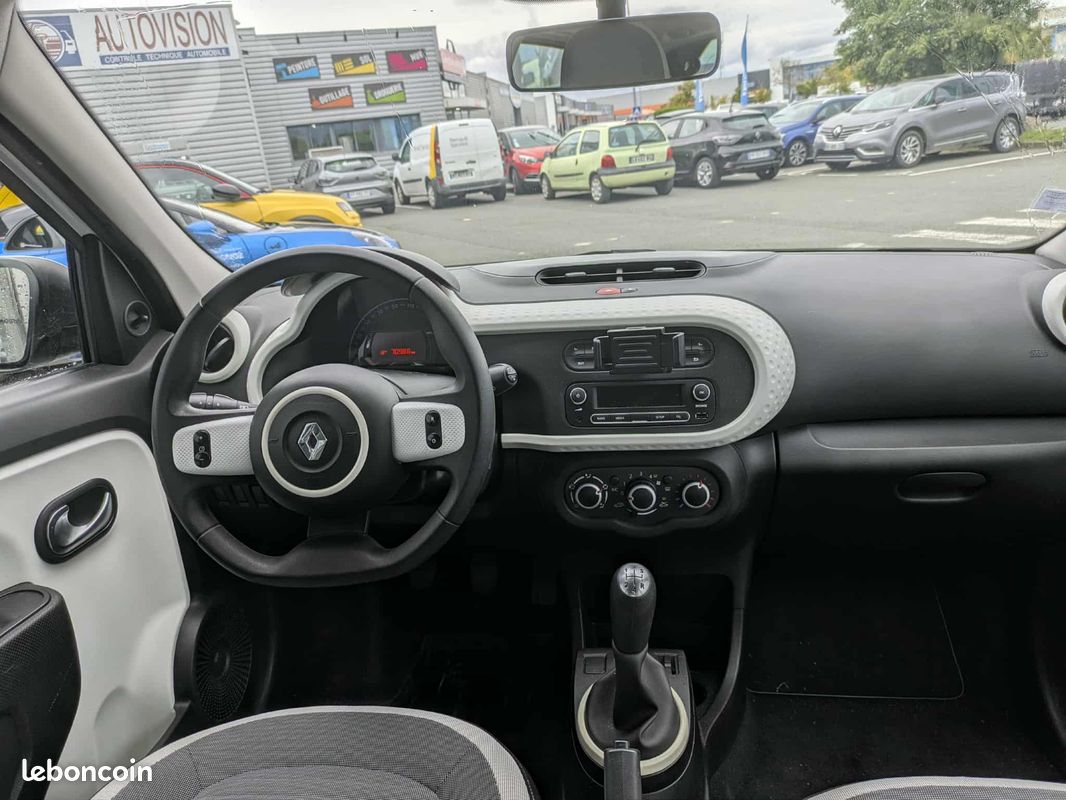 Renault twingo iii 1.0 sce 70 zen e6 (image 9)