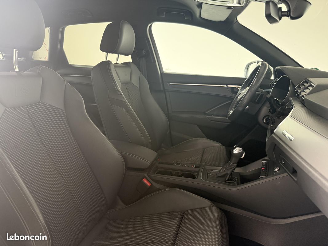 AUDI Q3 35 TFSI 150 ch S tronic 7 S line (image 21)