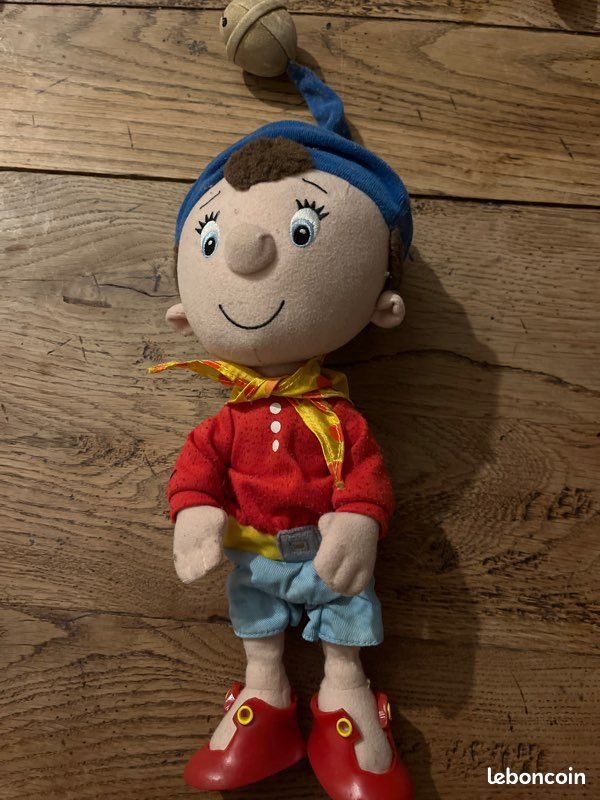 Oui oui peluche à vendre - Shopping Participatif