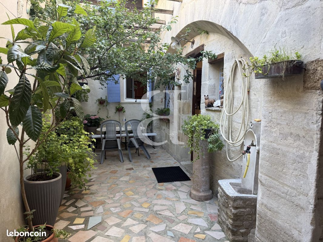 Maison 6 pièces 175 m² · à Valréas · 175 m² · 199 000 €
