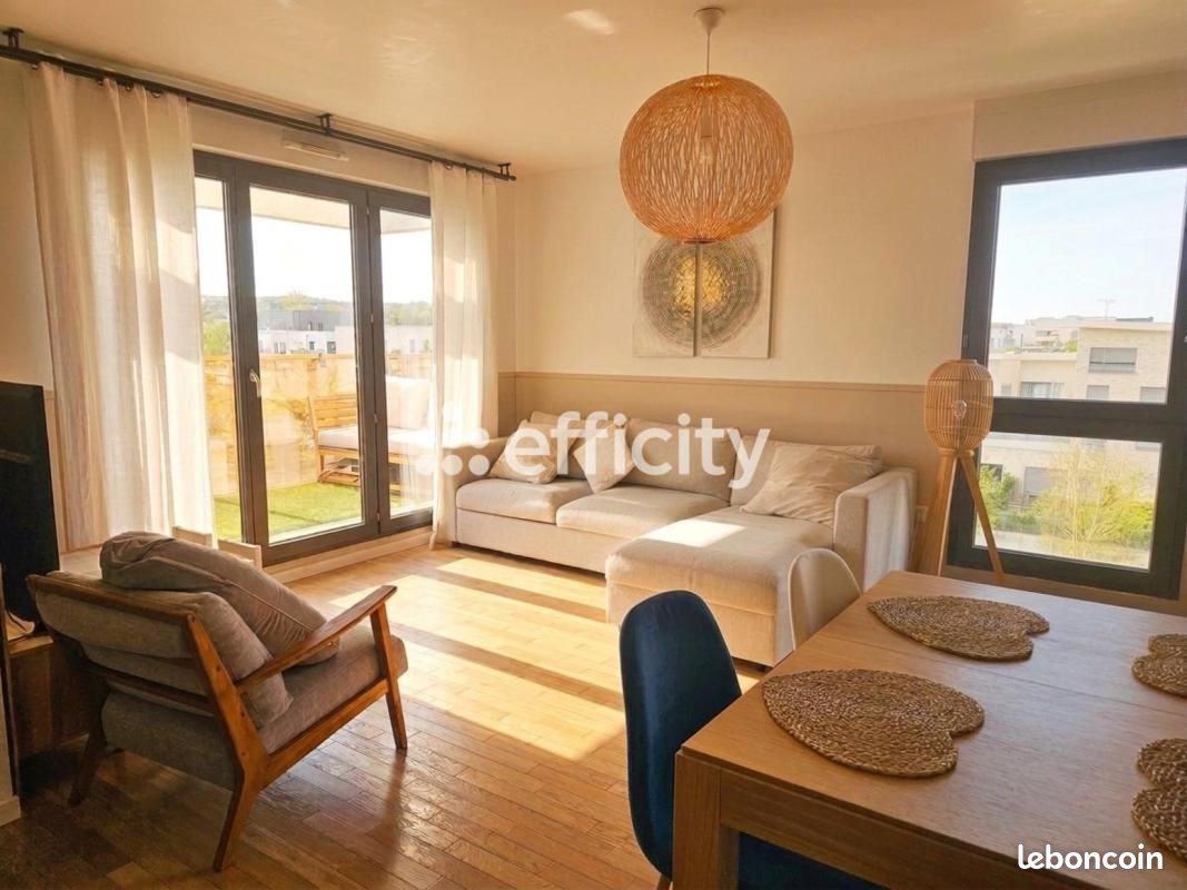 Appartement 3 pièces 69 m² · à Saint-Cyr-l'École · 69 m² · 349 900 €