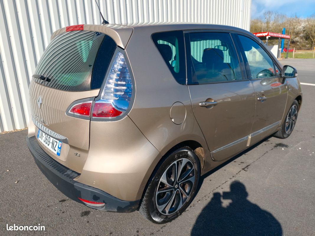RENAULT Scénic III Phase 3 DIESEL 141000KM BOSE 1.5L 110 CV (image 7)