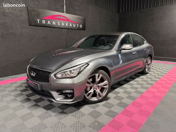 Infiniti Q70 2017