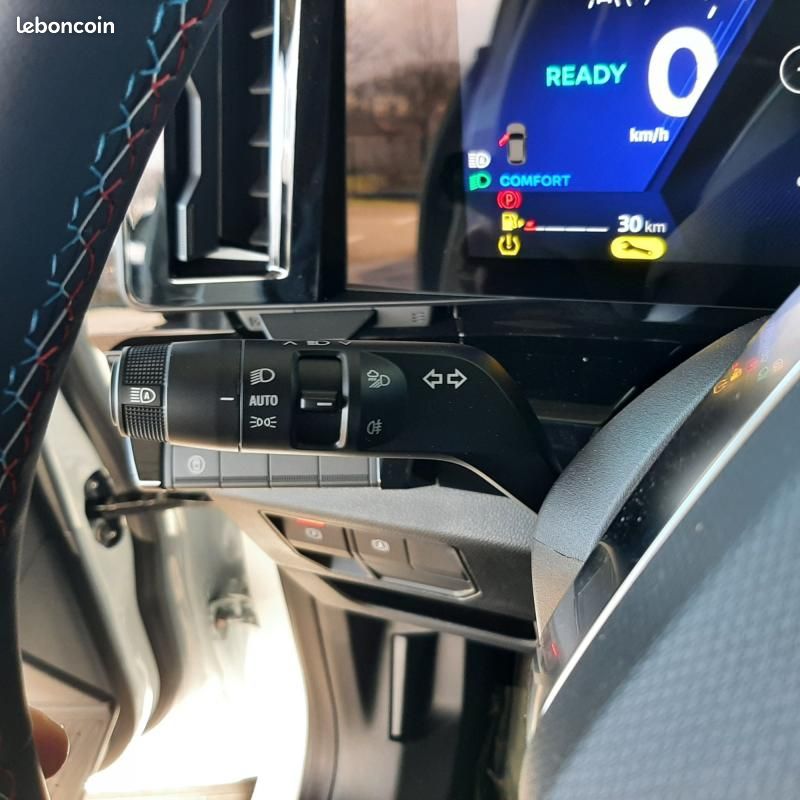 Renault Austral E-TECH FULL HYBRID 200 TECHNO ESPRIT ALPINE (image 25)