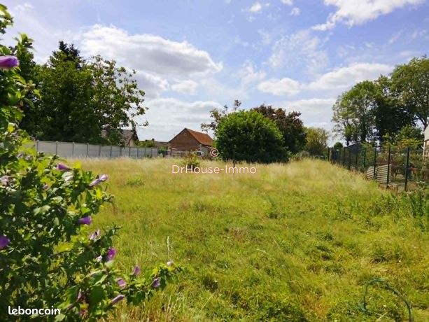 Terrain 900 m² marest dampcourt