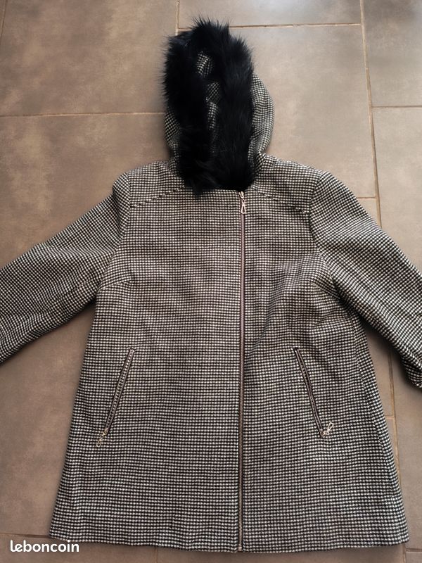 Manteau a capuche Armand Thiery Vêtements - Main Image