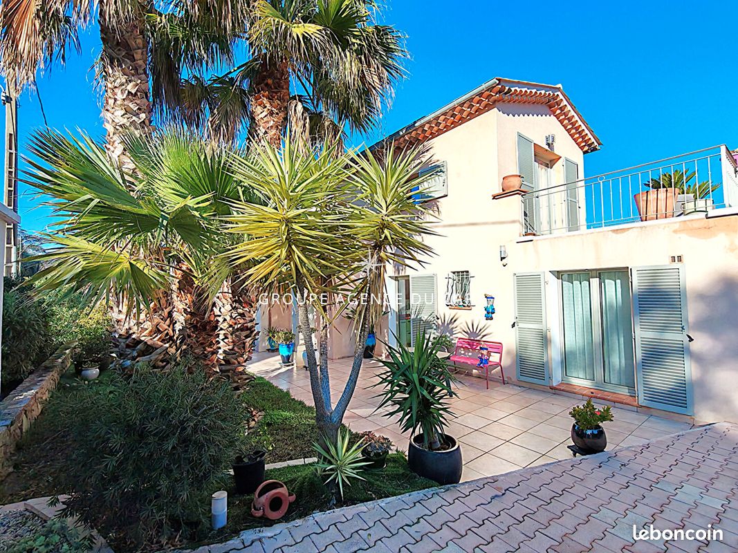Maison 7 pièces 147 m² · à Fréjus · 147 m² · 850 000 €