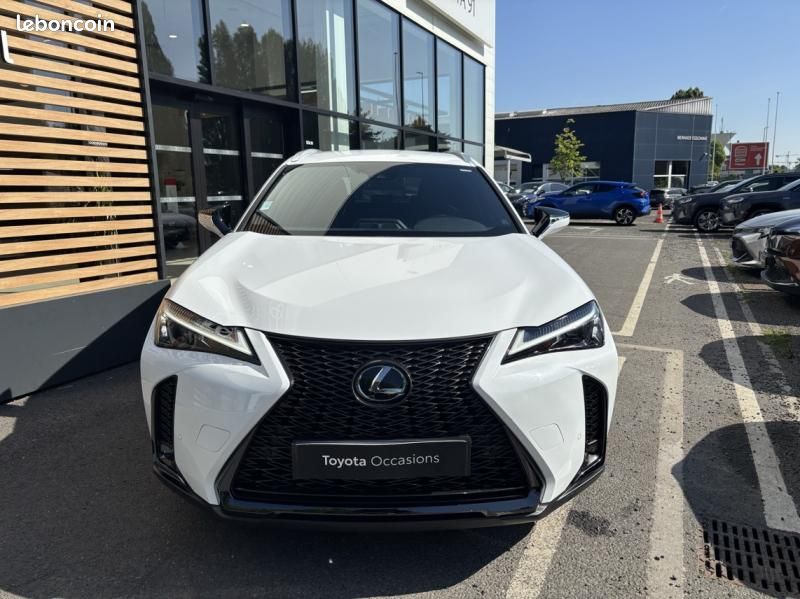 Lexus UX 250h F SPORT Design 2WD (image 21)