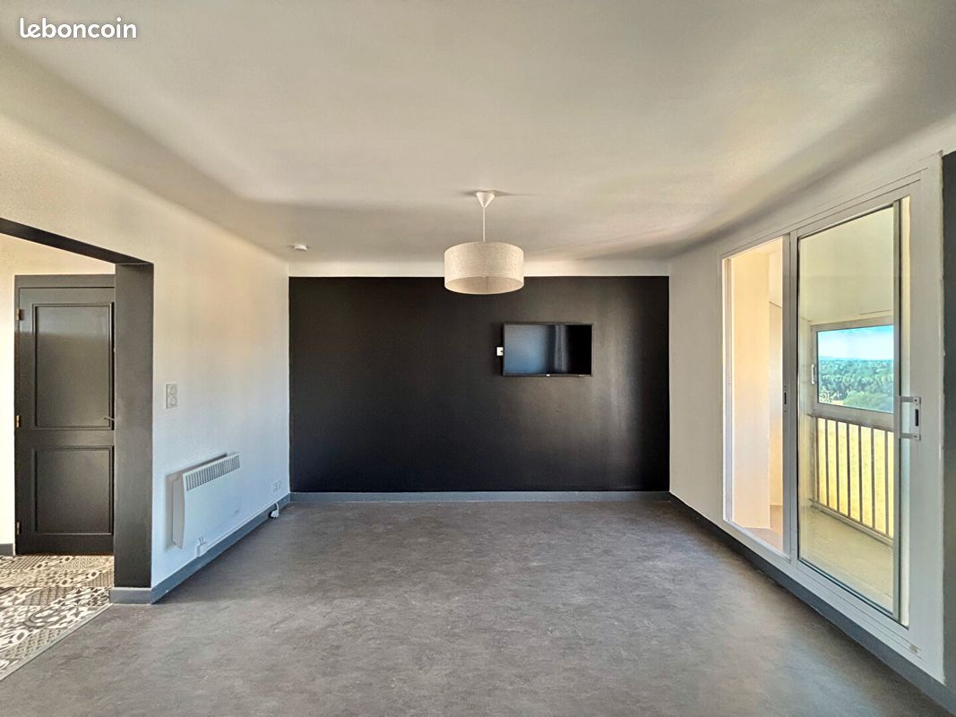 Appartement 3 pièces 67 m² · à Châteaurenard · 67 m² · 700 €/mois