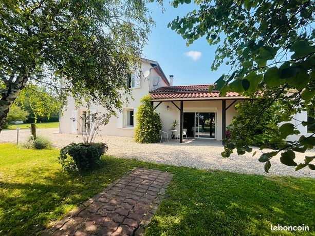 Maison 12 pièces 345 m²