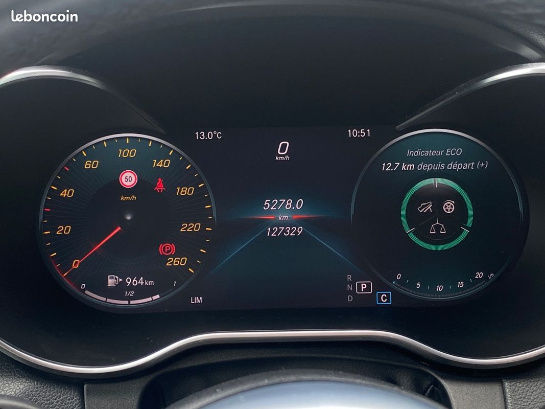 Mercedes CLASSE C 220D 194 ch / Toit ouvrant / Ambiance LED intérieur / Son Burmester / Sièges chauffants / Virtual Cockpit / Caméra 360° (image 9)