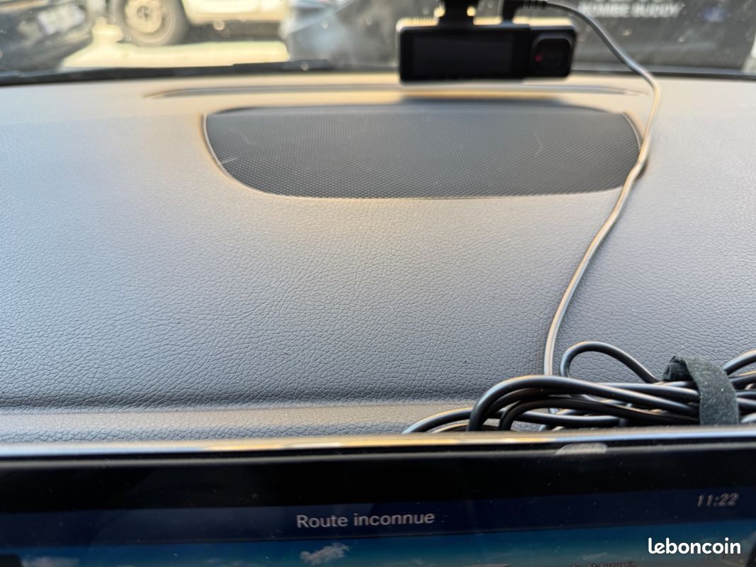 MERCEDES CLASSE B 250 e 1.3 l 160CV 8G-DCT AMG Line Edition-Toit ouvrant Panoramique- Carpaly- Boule de remorque- suiv (image 26)