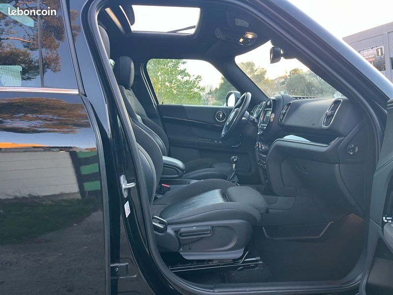 Mini Countryman F60 One D 116 Édition OAKWOOD 2018 noir (image 5)