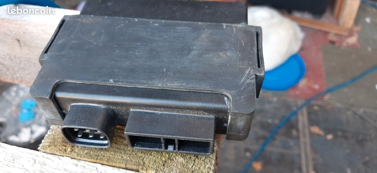 Boitier cdi srad 600 96/98 (image 3)