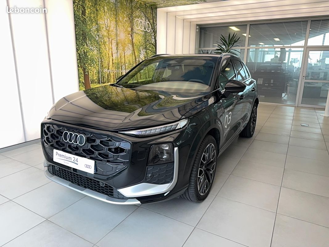 AUDI Q3 e-hybrid 272 ch S tronic 6 S line (image 1)