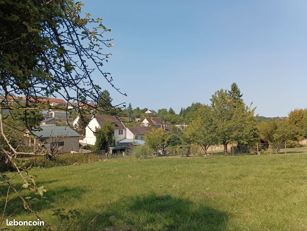 Terrain constructible · à Saint-Calais · 15 000 €