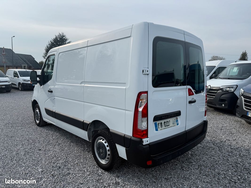 Renault master l1h1 gd confort vitre arriere 10500 ht (image 3)