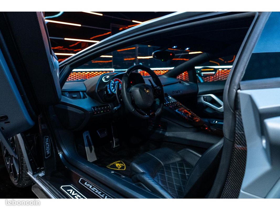 LAMBORGHINI AVENTADOR S 6.5l V12 740 S (image 26)