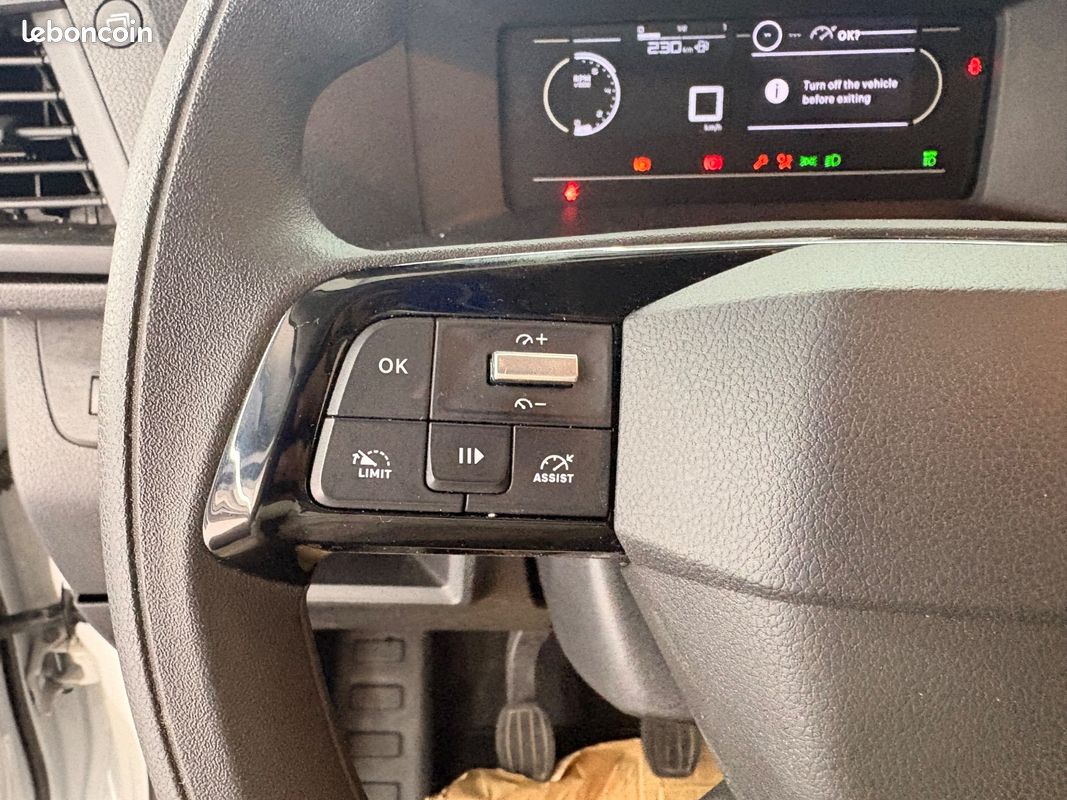 Peugeot EXPERT FOURGON M (L2) Cabine Repliable entretien complet/6 places (image 16)