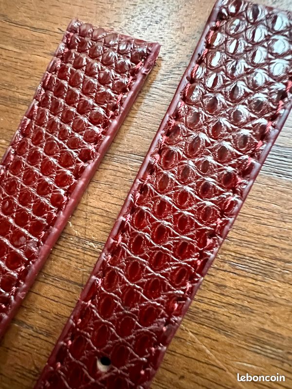 Bracelet Montre Cuir Véritable 18mm Rouge/bordeaux - Neuf Avec étiquettes, Boucle Argentée