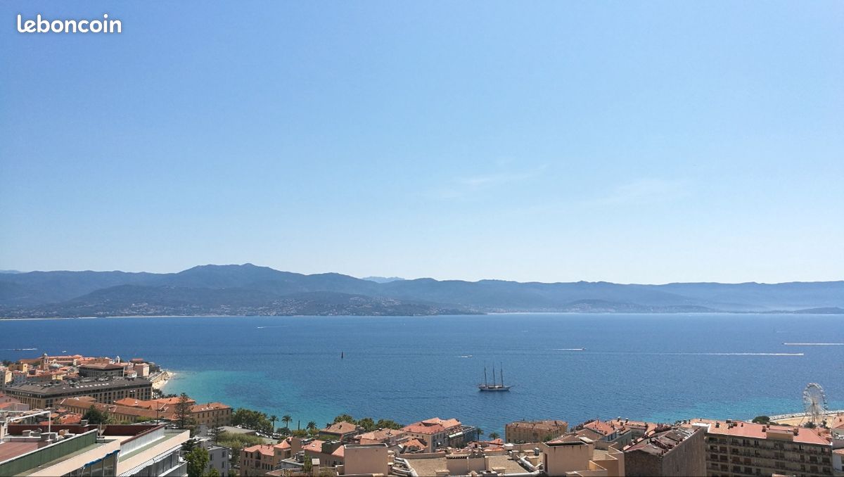 Appartement 4 pièces 108 m² · à Ajaccio · 108 m² · 1 200 €/mois