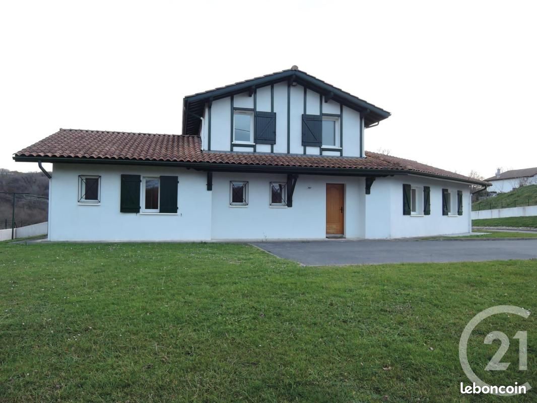 Maison 5 pièces 145 m² · à Ustaritz · 145 m² · 1 937 €/mois