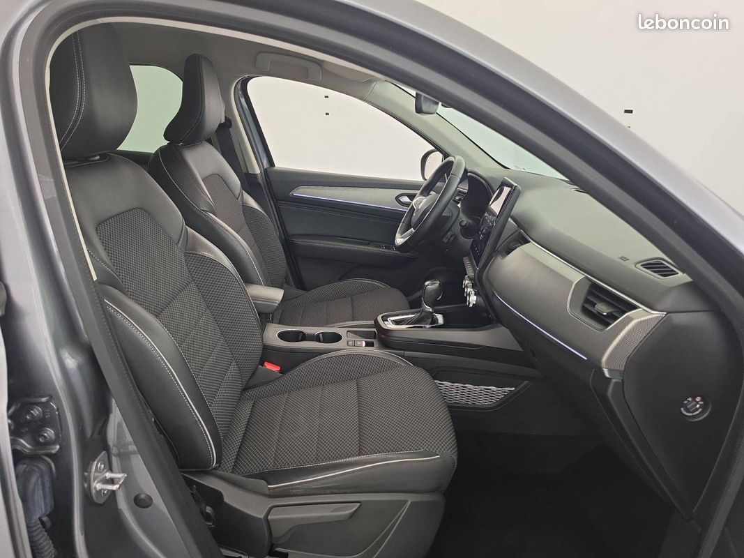 RENAULT Arkana E-Tech 145 - 21B Intens (image 14)