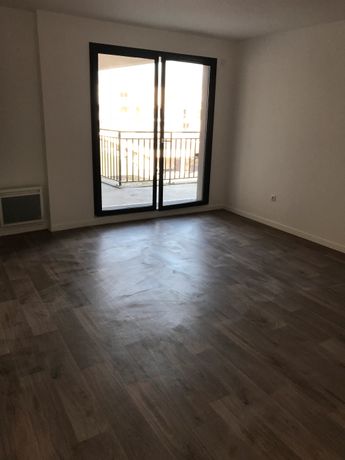 Appartement a louer persan - 4 pièce(s) - 76 m2 - Surfyn