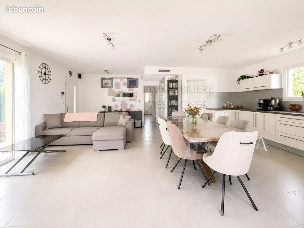 Maison 6 pièces 126 m² · à Martillac · 126 m² · 442 000 €