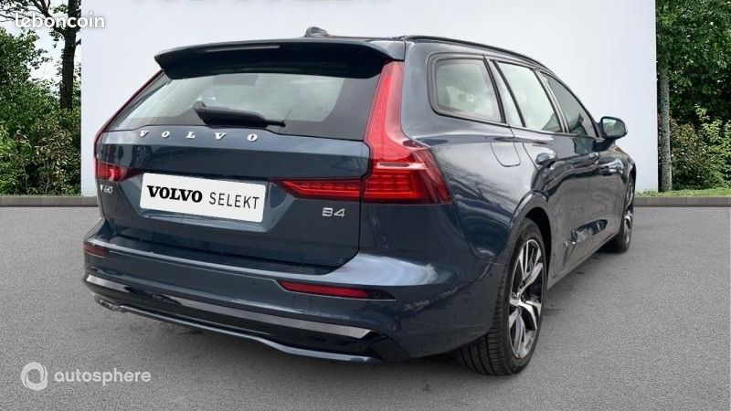 Volvo V60 B4 197ch Ultra Style Dark DCT 7 (image 5)