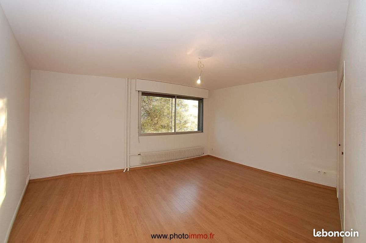 Appartement 1 pièce 41 m² · à Clermont-Ferrand · 41 m² · 542 €