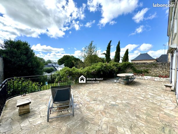 Propriété 7 pièces 210 m²