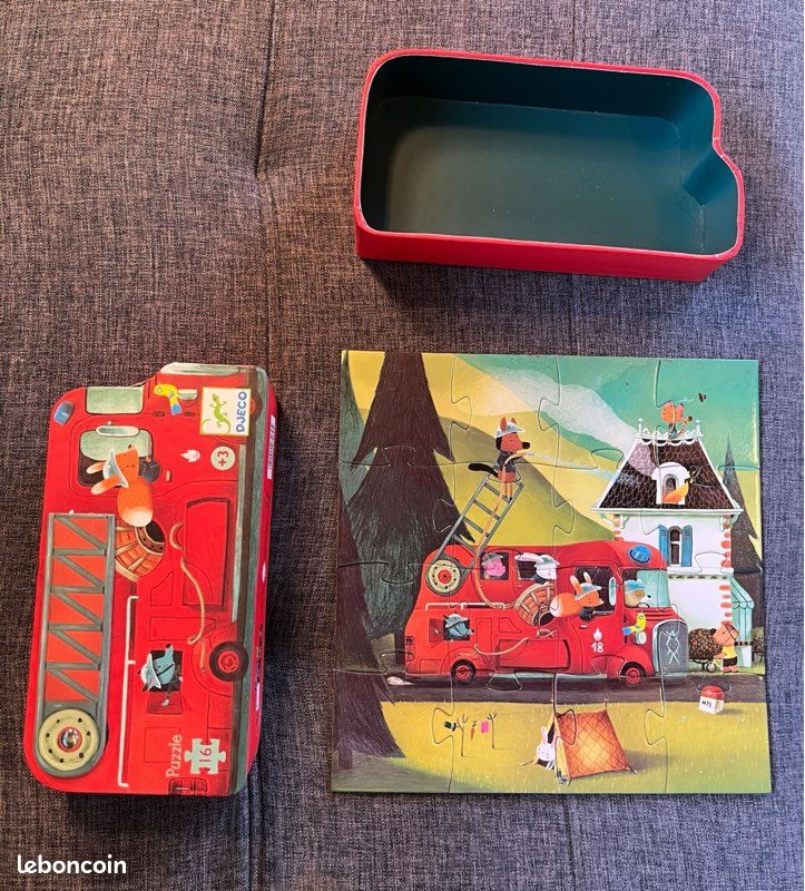 Djeco Puzzle 16 pièces Djeco Le camion de pompier pas cher