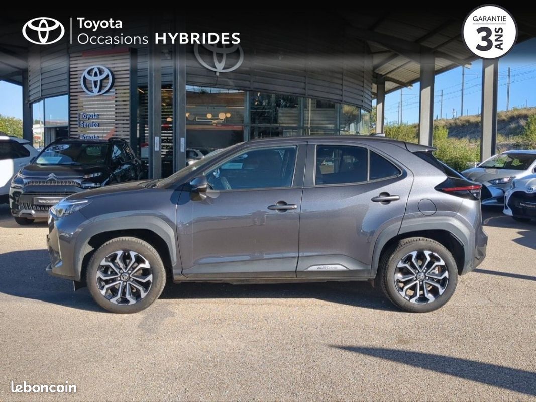 Toyota Yaris Cross 116h Design AWD-i MY22 (image 3)