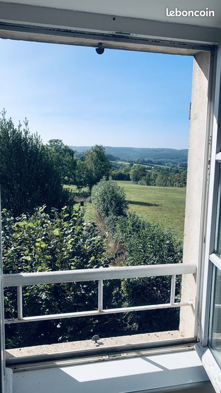 Appartement 5 pièces 84 m² · à Saint-Léger-Vauban · 84 m² · 450 €/mois