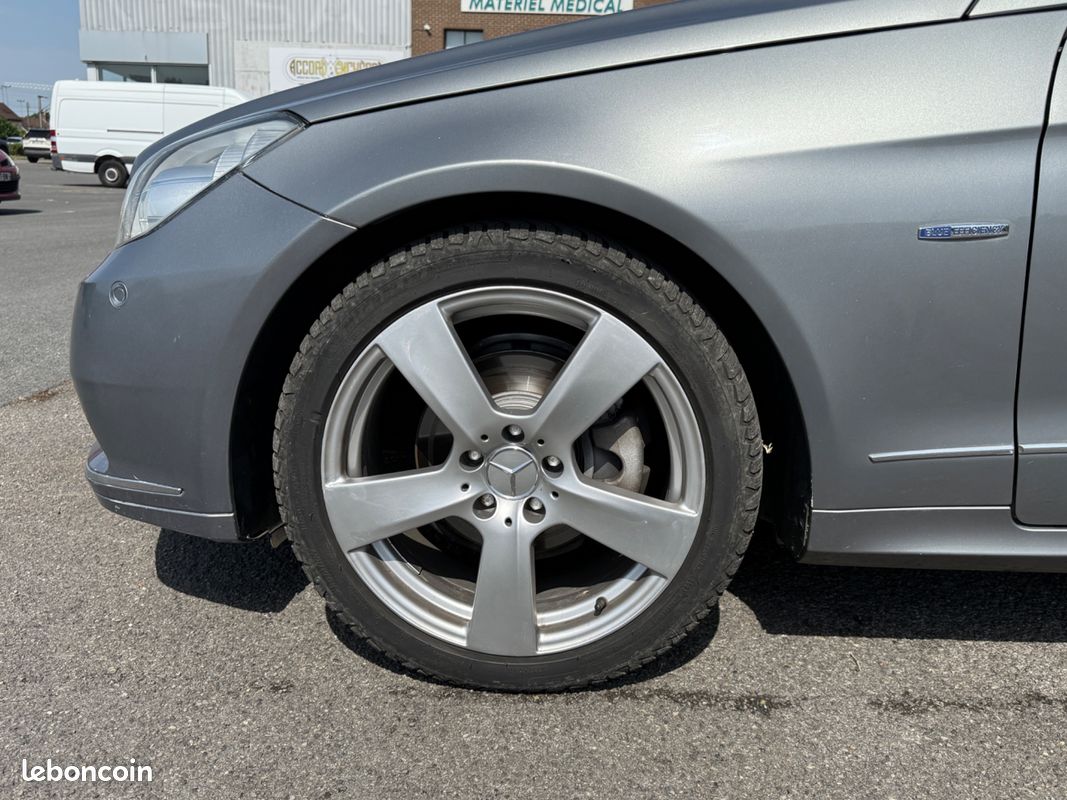 MERCEDES-BENZ CLASSE E COUPE 2.2 220 CDI 170 7G-TRONIC BVa (image 17)