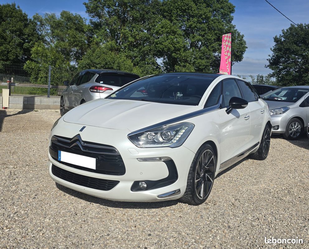 CITROËN DS5 2.0 HDi 163 cv Boîte auto (image 1)