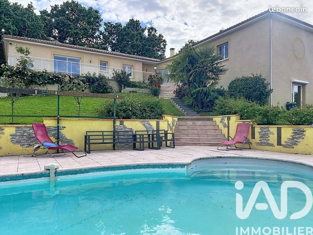 Propriété 5 pièces 160 m²