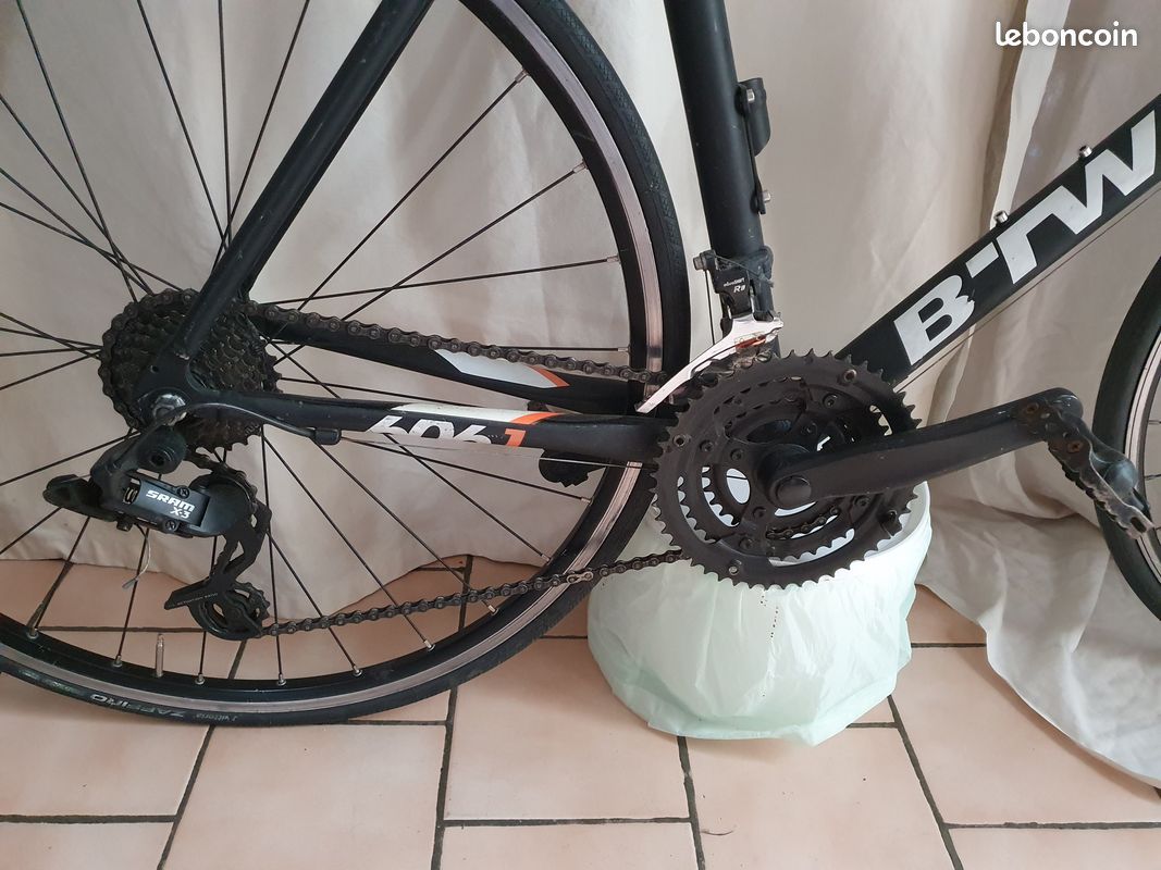 Velo de route triban 500 (image 4)