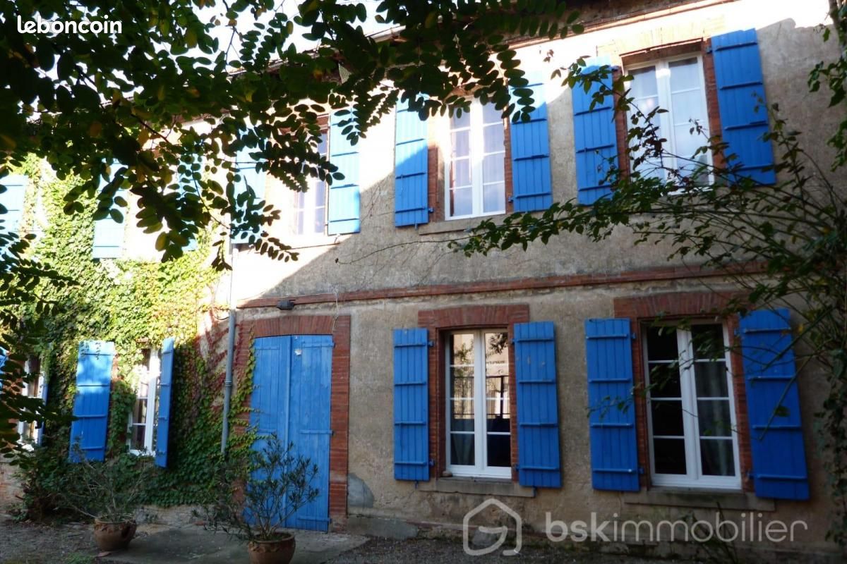Maison 11 pièces 250 m² · au Fossat · 250 m² · 253 000 €