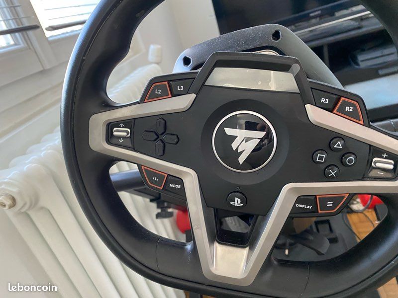 Volant T248 et son support (image 2)